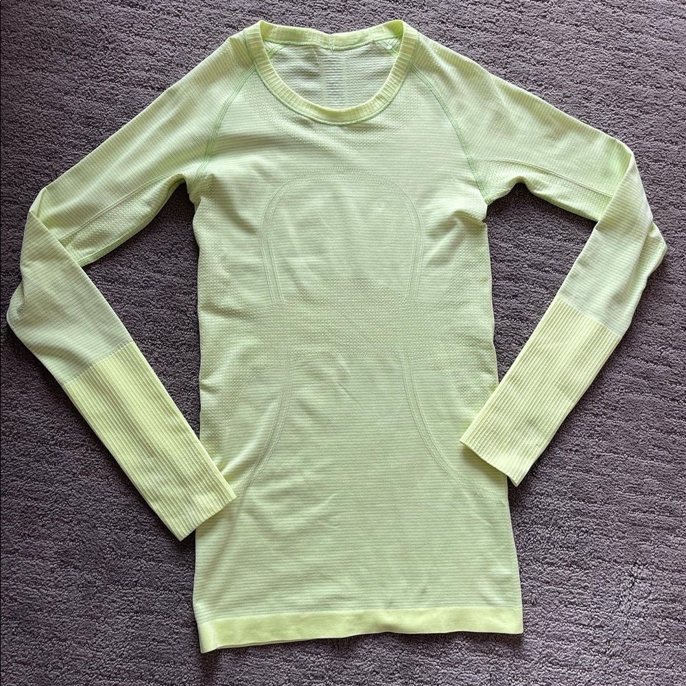 lululemon electric lemon swifty tech